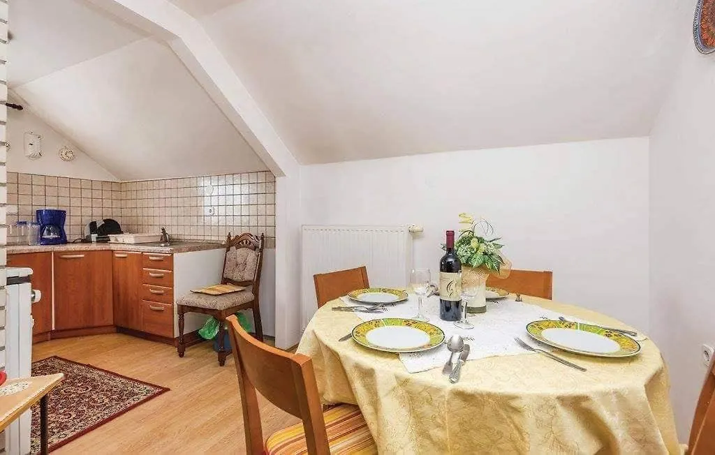 Apartman Svetlicic Ravna Gora Appartamento